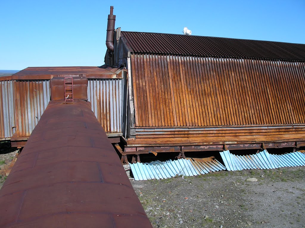 Backyard of Norilsk Vega MS technical facility
